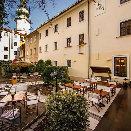 Отель Beigli & Garden