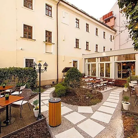 Beigli & Garden Hotel 3*