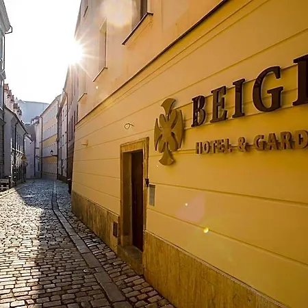 Beigli & Garden Hotel 3*