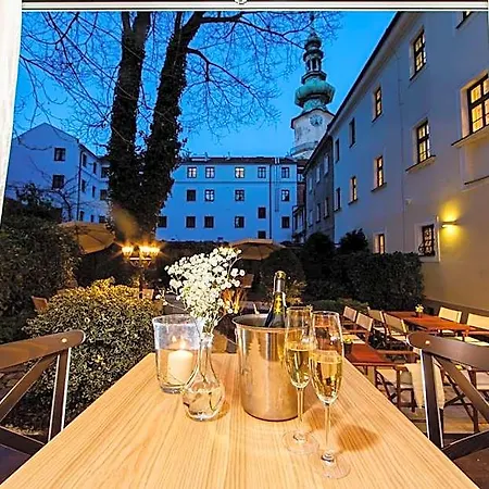 Beigli & Garden Hotel