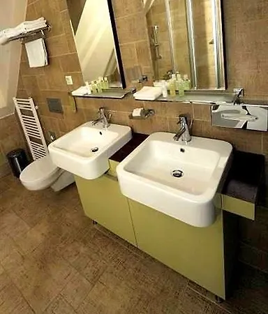 Beigli & Garden Hotel 3*
