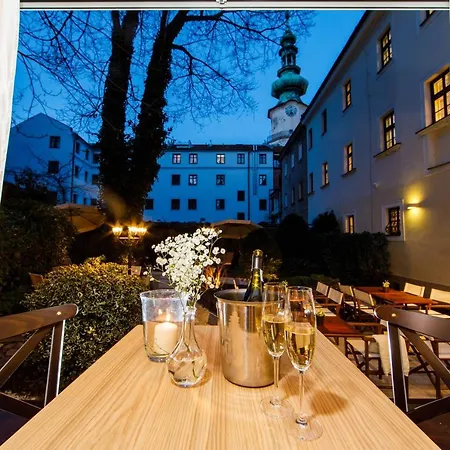 Hotel Beigli & Garden