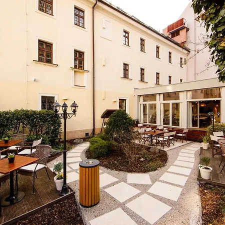 Beigli & Garden Hotell Bratislava