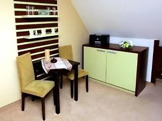 Beigli & Garden 3*
